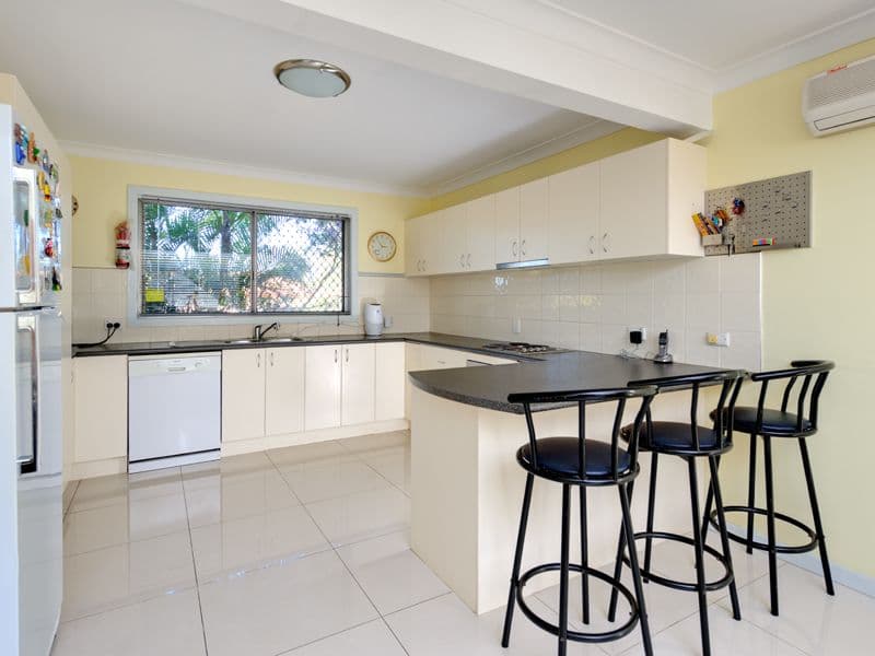 95 Granadilla Street, MACGREGOR QLD 4109, Macgregor - Thumbnail 5