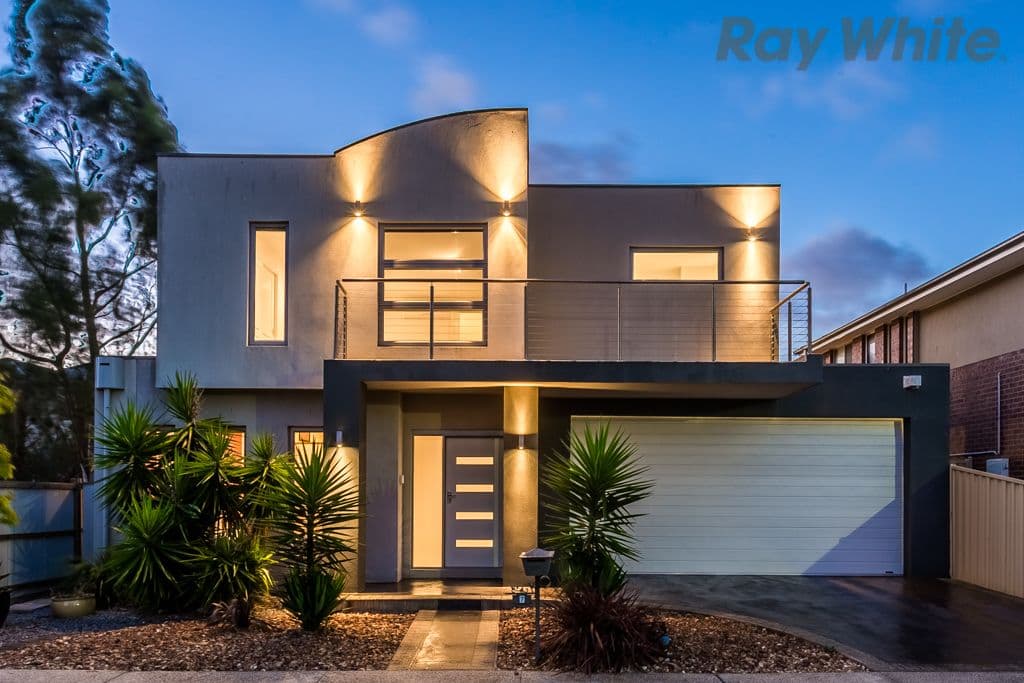 7 Hopetoun Green, Caroline Springs VIC 3023, Caroline Springs - Thumbnail 2