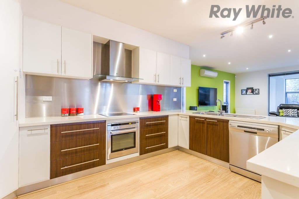 7 Hopetoun Green, Caroline Springs VIC 3023, Caroline Springs - Thumbnail 5