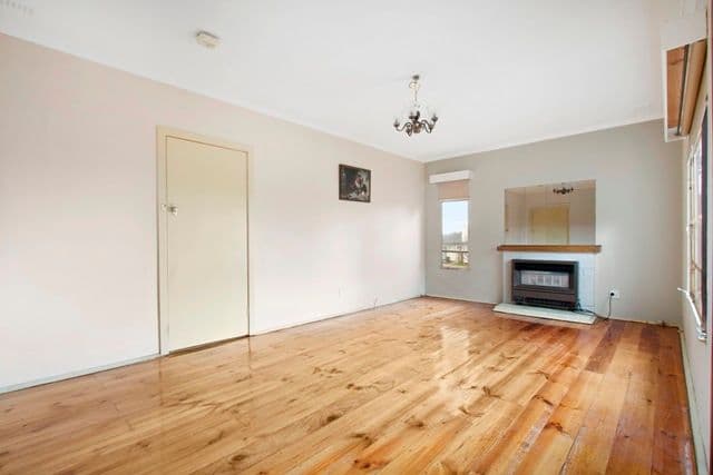 28 Melinga Crescent, CHADSTONE VIC 3148, Chadstone - Thumbnail 2