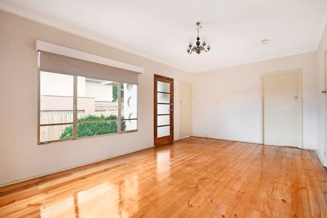 28 Melinga Crescent, CHADSTONE VIC 3148, Chadstone - Thumbnail 3