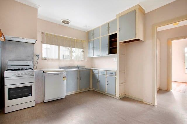 28 Melinga Crescent, CHADSTONE VIC 3148, Chadstone - Thumbnail 4