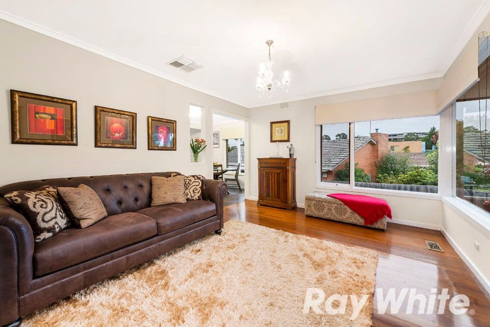 5 Balmoral Court, Glen Waverley VIC 3150, Glen Waverley - Thumbnail 3