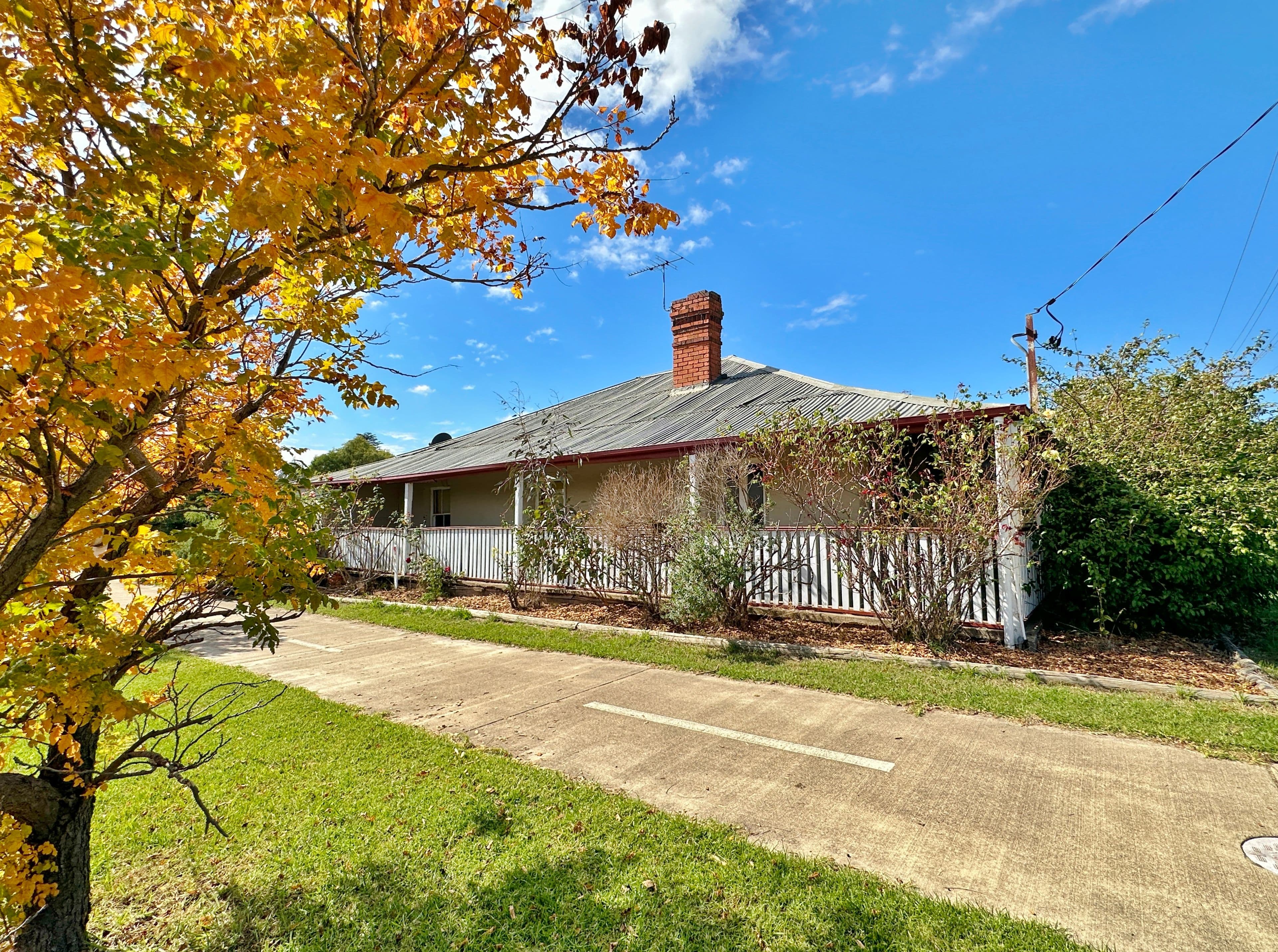 25 Gordon Street, Young NSW 2594, Young - Image 1