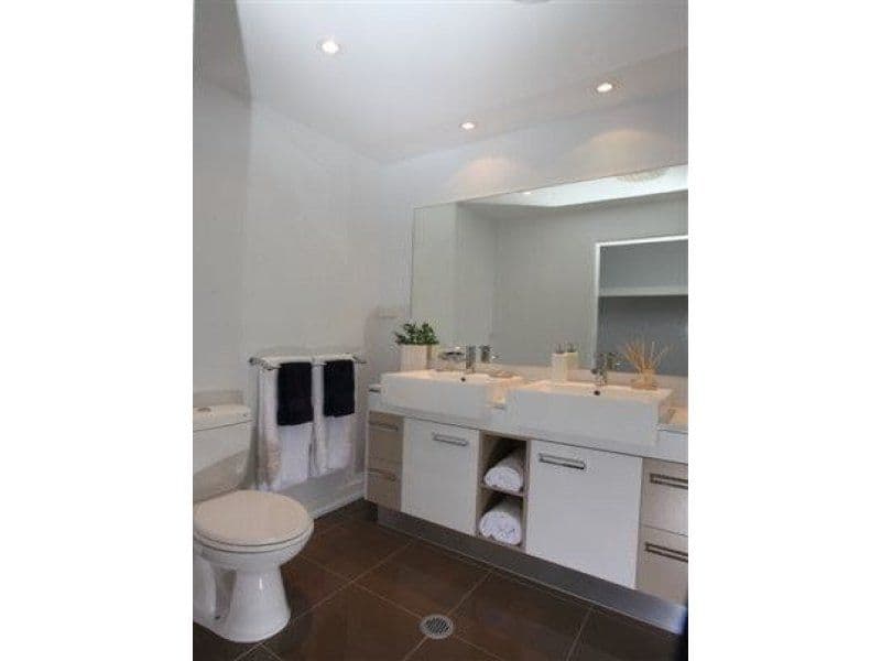 430-432 Pine Ridge Road, Coombabah QLD 4216, Coombabah - Thumbnail 5