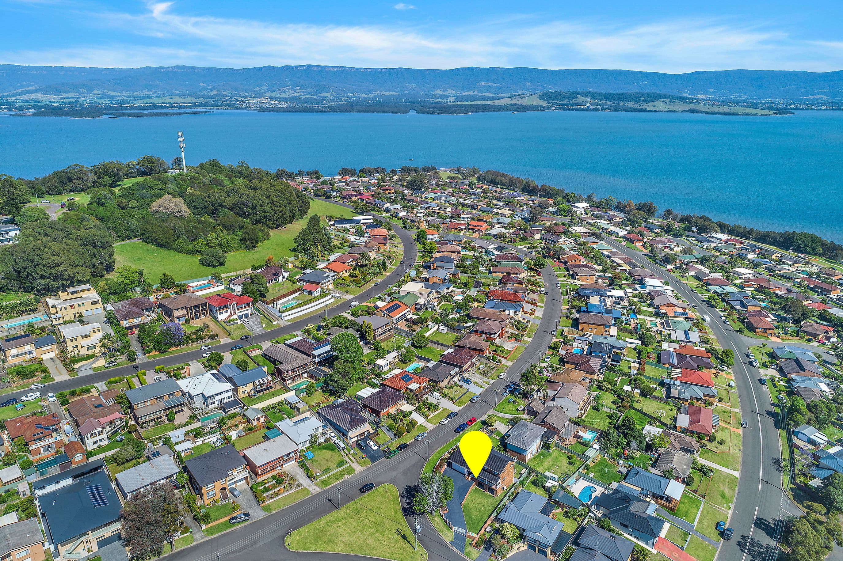 6 Monckton Avenue, Mount Warrigal - Image 1