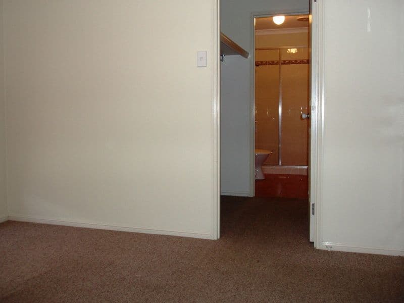 2 Longford Crescent, ACACIA RIDGE QLD 4110, Acacia Ridge - Thumbnail 8