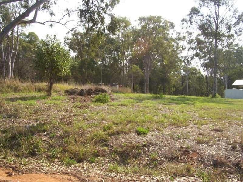 16 Aquamarine Avenue, RUSSELL ISLAND QLD 4184, Russell Island - Thumbnail 2