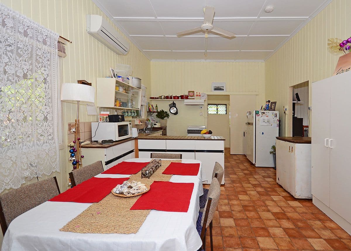 38 Shell Street, URANGAN QLD 4655, Urangan - Thumbnail 8