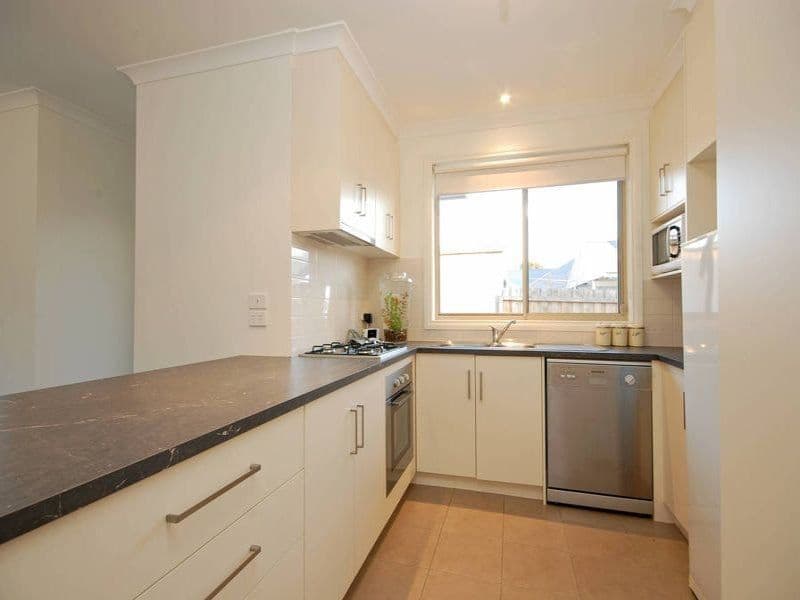 25 Clarke Avenue, BELMONT VIC 3216, Belmont - Thumbnail 2