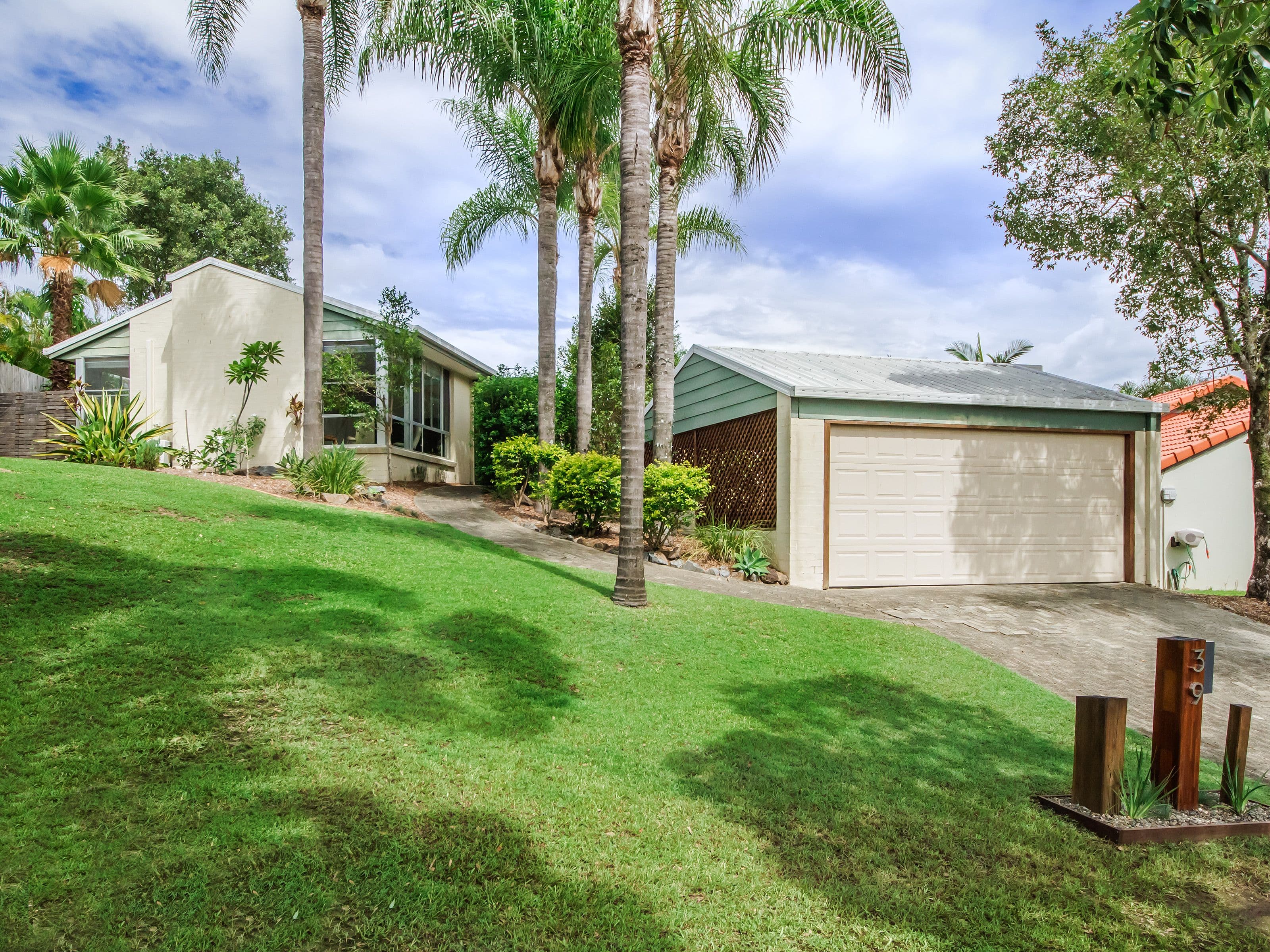 39 Huntingdale Crescent, Robina QLD 4226, Robina - Image 1