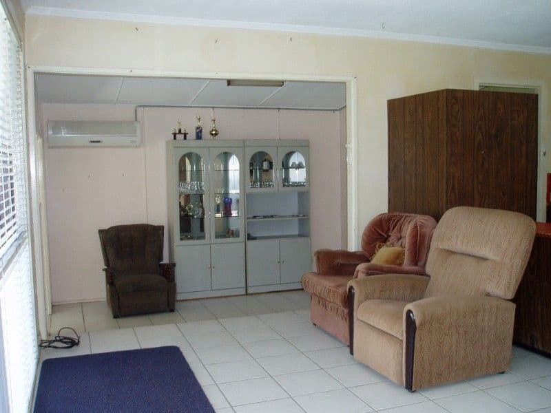 312 Adina Street, BILINGA QLD 4225, Bilinga - Thumbnail 3