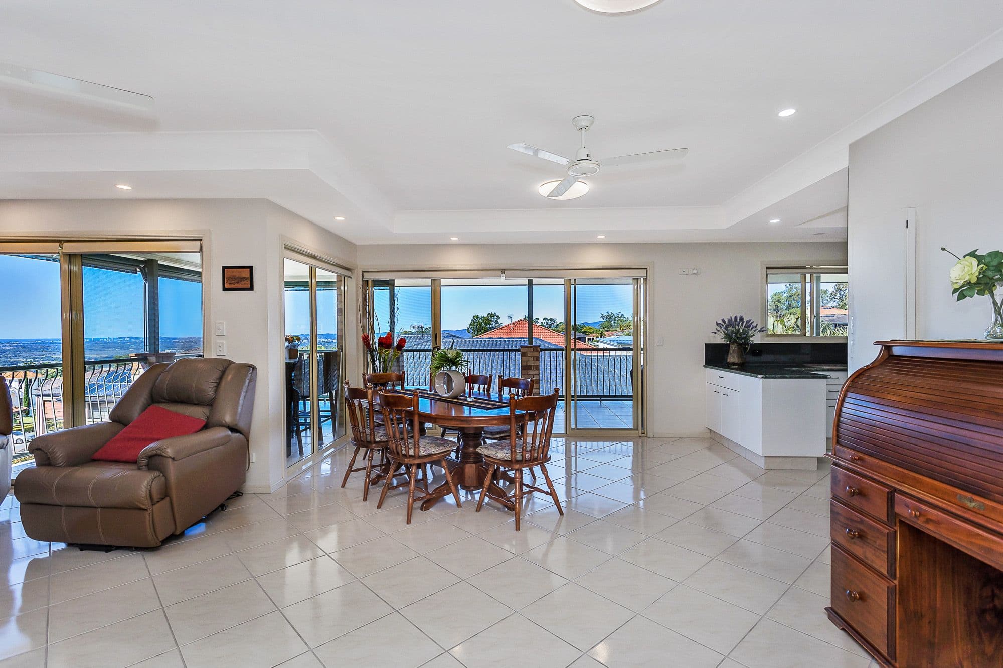 21 Ballah Crescent, Highland Park QLD 4211, Highland Park - Thumbnail 2