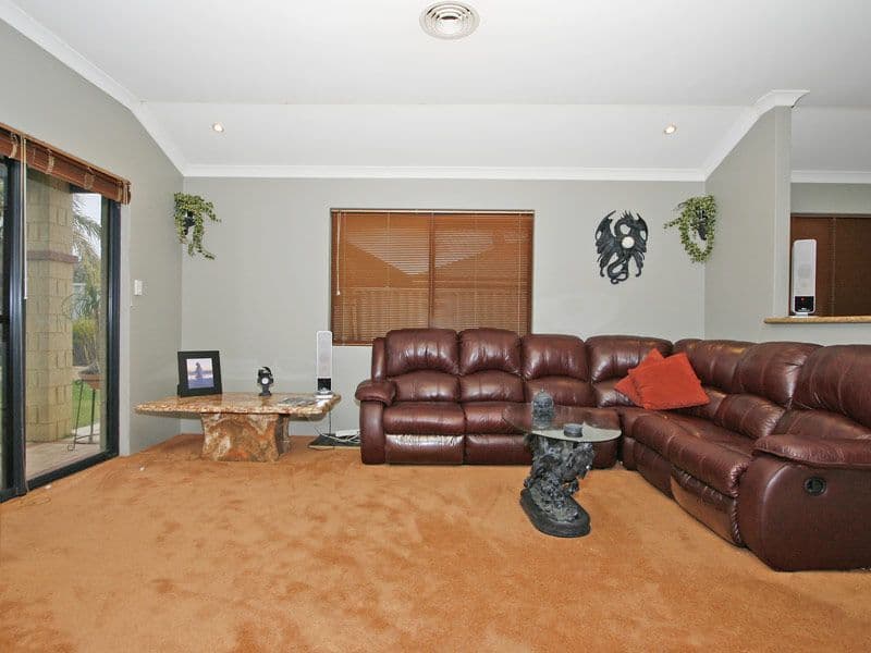 27 Bridgeman Drive, BEECHBORO WA 6063, Beechboro - Thumbnail 4