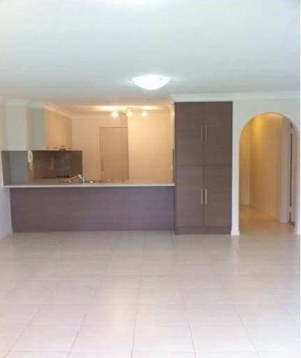 3 'Lorien' 5 Australia Avenue, BROADBEACH QLD 4218, Broadbeach - Thumbnail 4