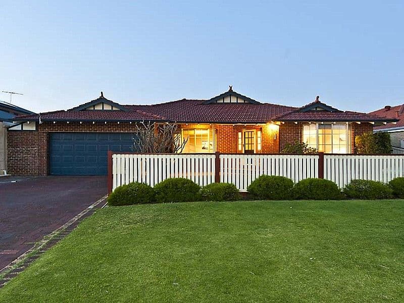 10 Radford Place, SAFETY BAY WA 6169, Safety Bay - Image 1
