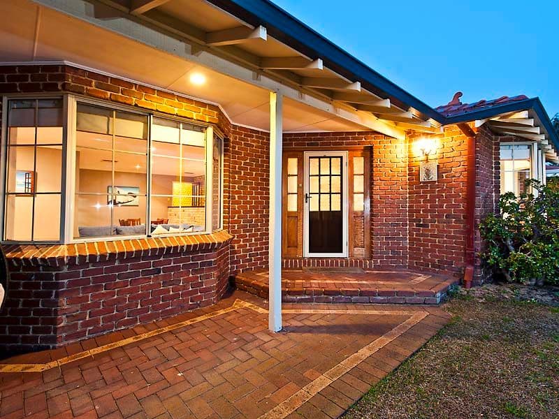 10 Radford Place, SAFETY BAY WA 6169, Safety Bay - Thumbnail 2