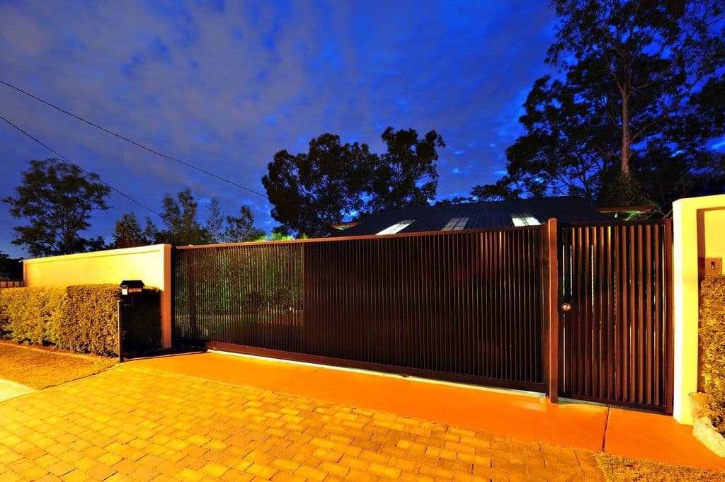 50 Chapel Hill Road, CHAPEL HILL QLD 4069, Chapel Hill - Thumbnail 5