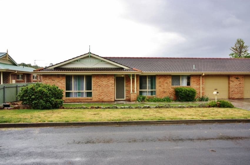 21 Binalong Street, YOUNG NSW 2594, Young - Image 1
