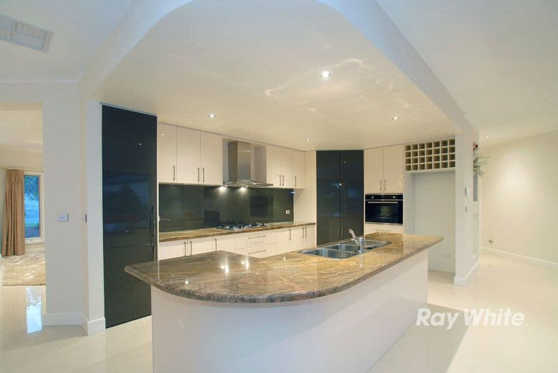 8 Parkview Terrace, LYSTERFIELD SOUTH VIC 3156, Lysterfield South - Thumbnail 2