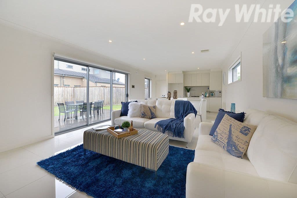 25 Bloom Avenue, Wantirna South VIC 3152, Wantirna South - Thumbnail 2