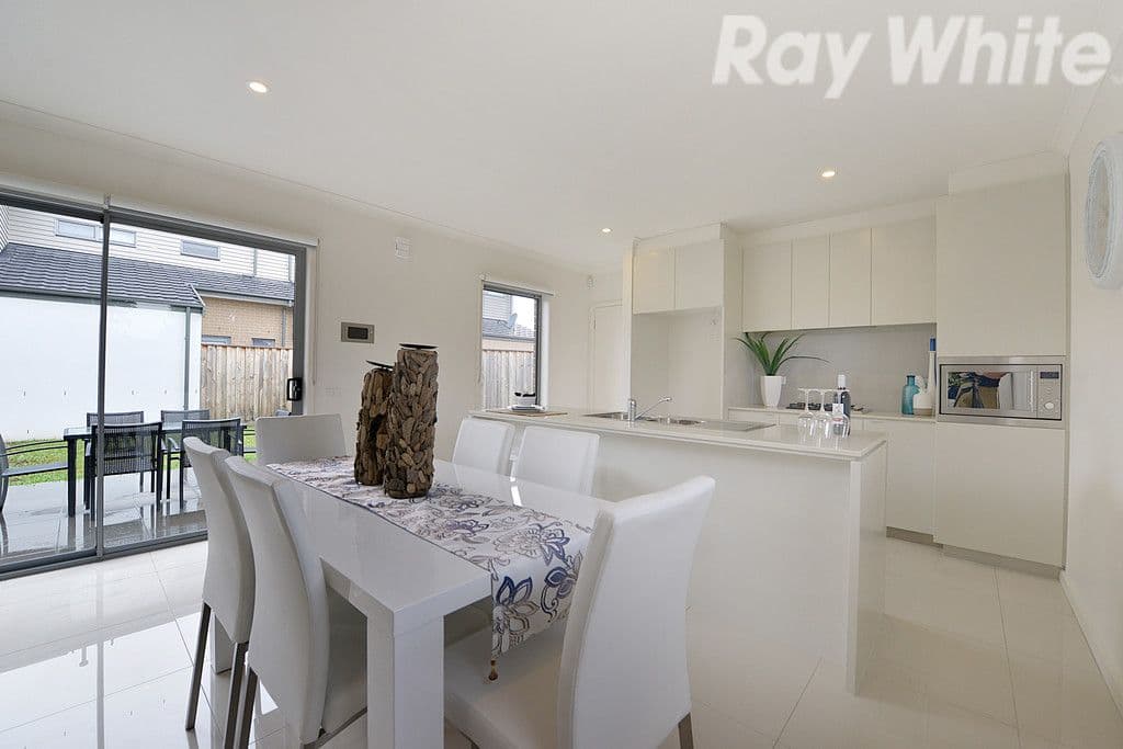 25 Bloom Avenue, Wantirna South VIC 3152, Wantirna South - Thumbnail 3