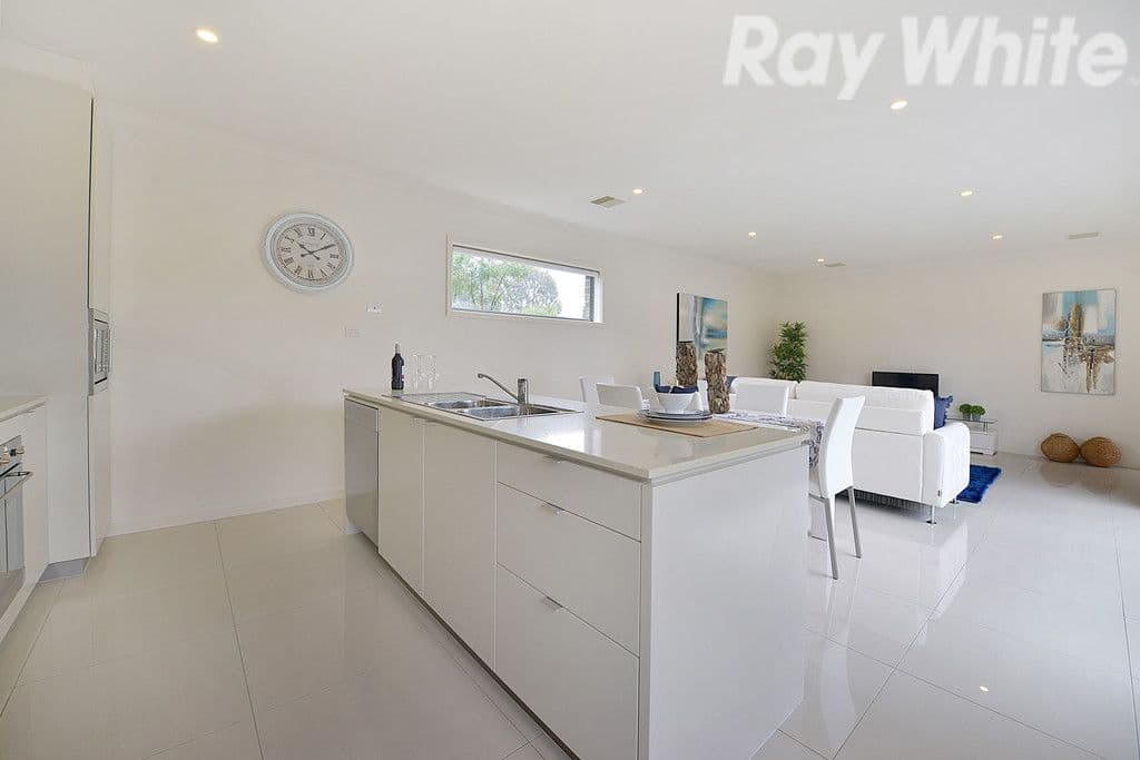 25 Bloom Avenue, Wantirna South VIC 3152, Wantirna South - Thumbnail 5