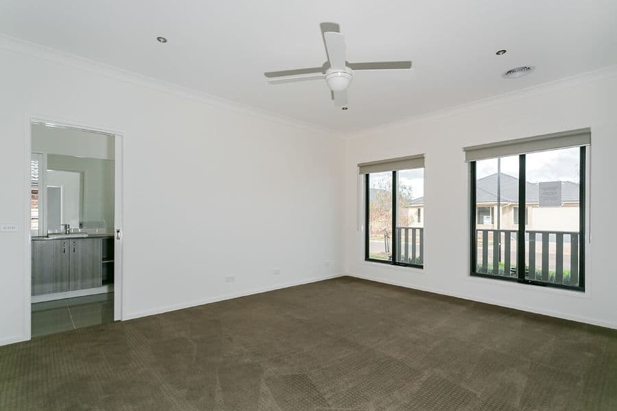 16 Marong Avenue, EYNESBURY VIC 3338, Eynesbury - Thumbnail 6