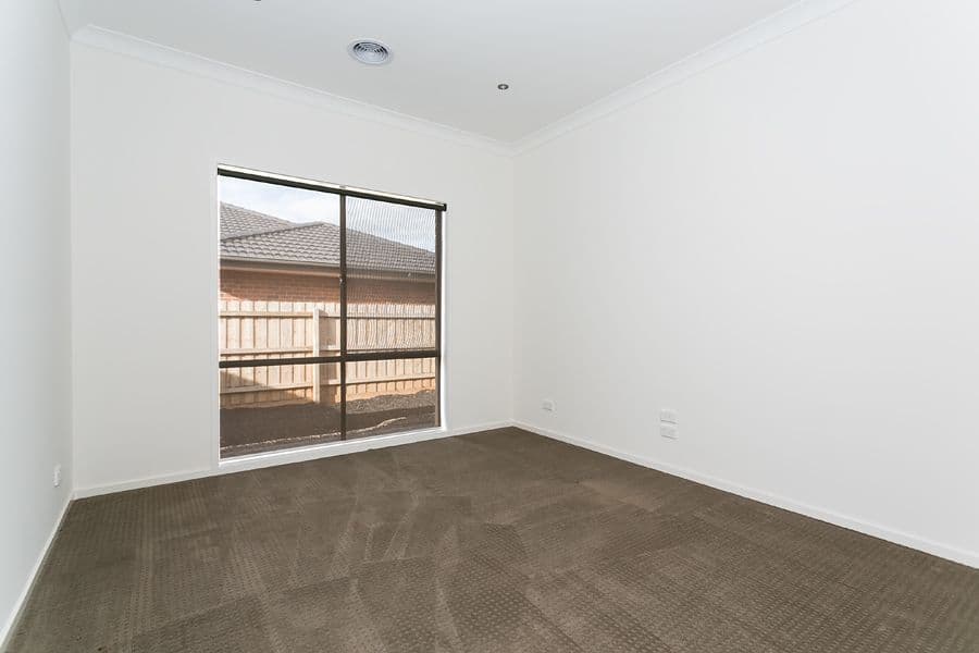 16 Marong Avenue, EYNESBURY VIC 3338, Eynesbury - Thumbnail 8