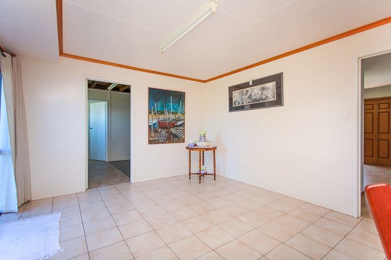 31 Leslie Street, SARINA QLD 4737, Sarina - Thumbnail 5
