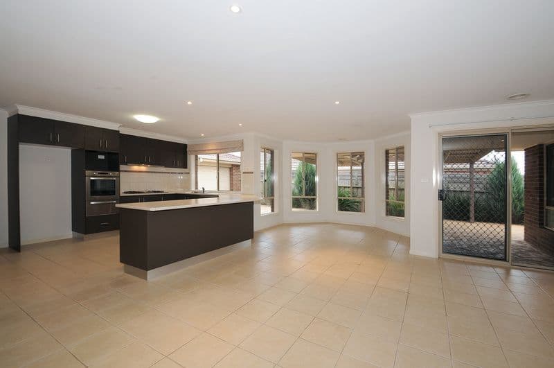 31 Diamond Parade, SKYE VIC 3977, Skye - Thumbnail 2