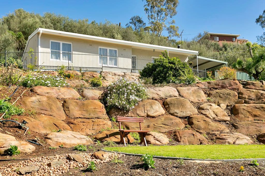 24 Cameron Avenue, Darlington SA 5047, Darlington - Thumbnail 2
