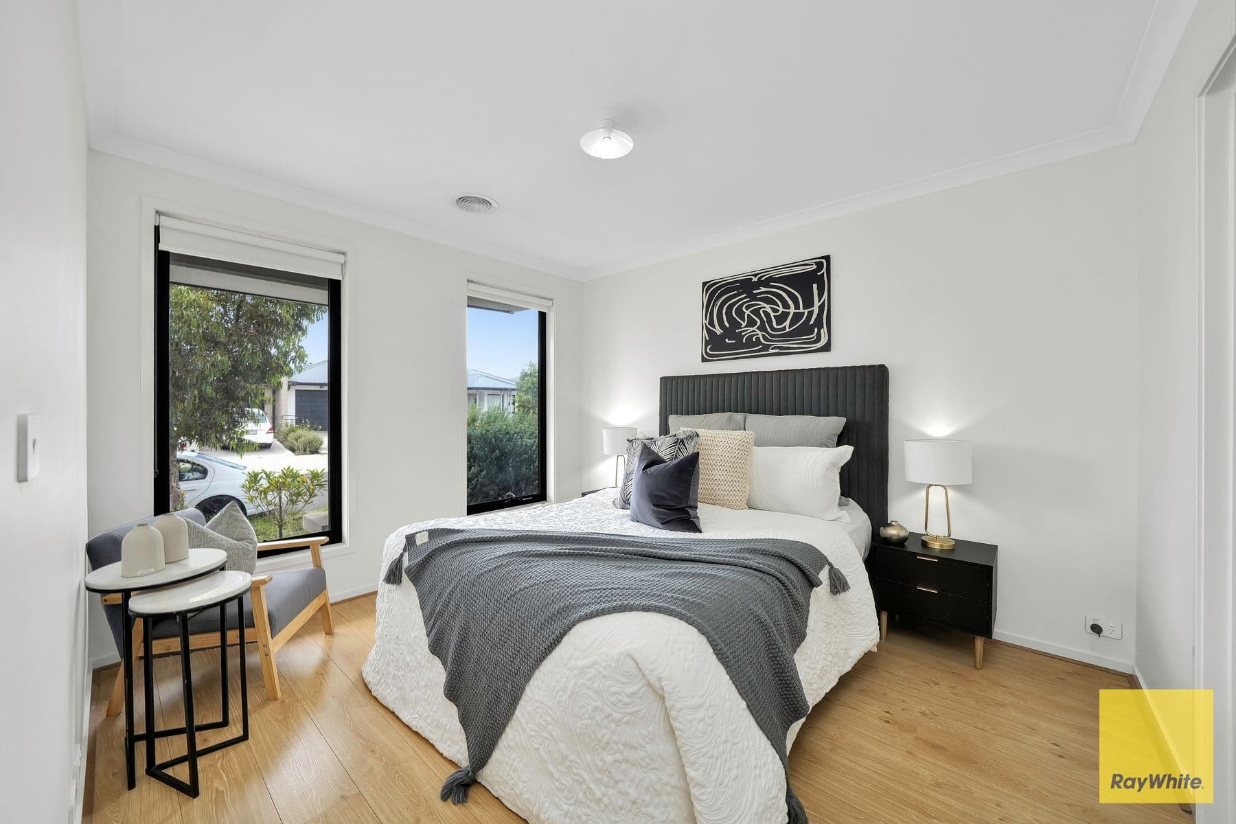 8 Blackscroft Road, THORNHILL PARK VIC 3335, Thornhill Park - Thumbnail 2
