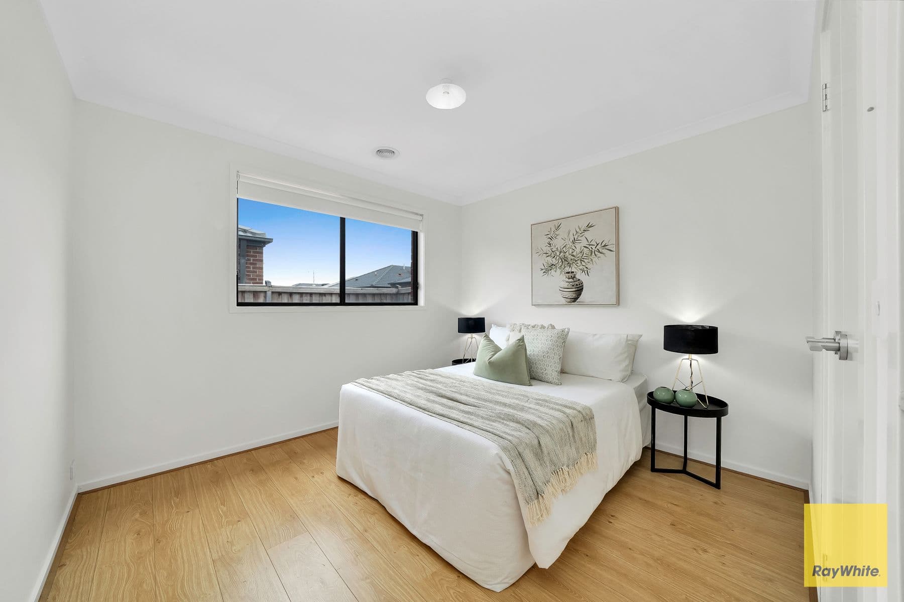 8 Blackscroft Road, THORNHILL PARK VIC 3335, Thornhill Park - Thumbnail 5