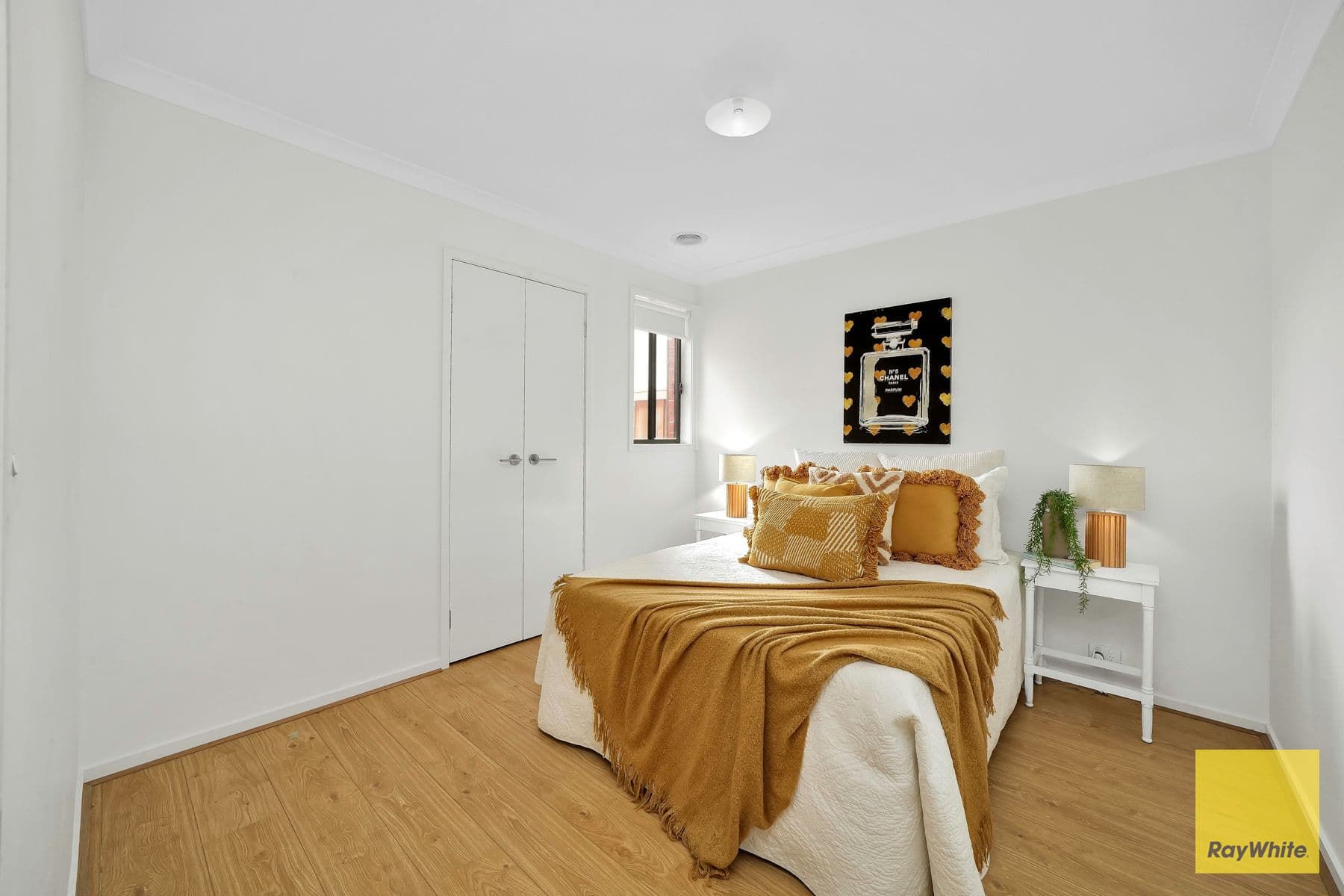 8 Blackscroft Road, THORNHILL PARK VIC 3335, Thornhill Park - Thumbnail 6