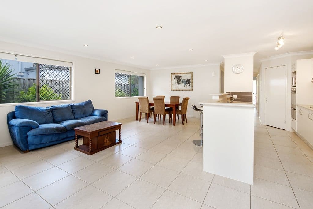 6 Birchgrove Street, SIPPY DOWNS QLD 4556, Sippy Downs - Thumbnail 8