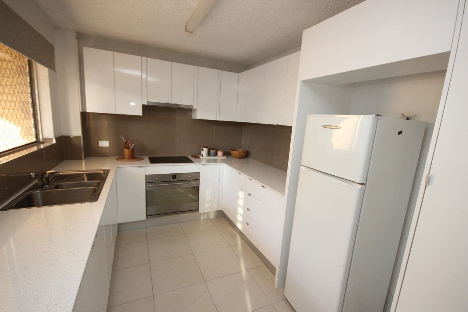6-8 Haig Street, Kirra QLD 4225, Kirra - Thumbnail 3