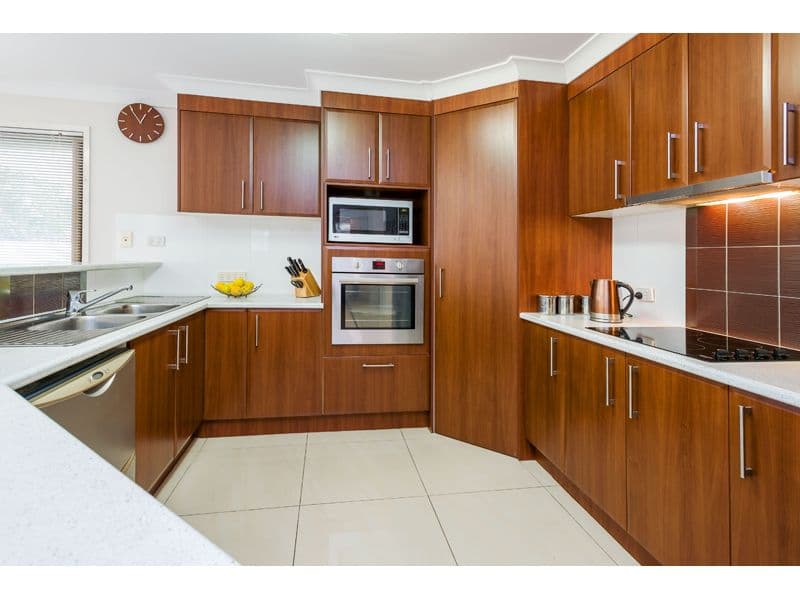 10 Yvonne Road, Eight Mile Plains QLD 4113, Eight Mile Plains - Thumbnail 3