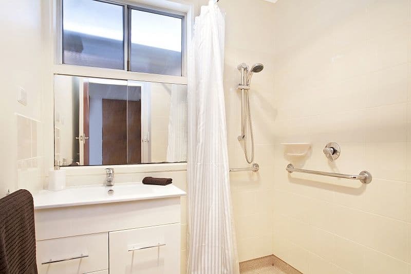 18 Warren Road, MORDIALLOC VIC 3195, Mordialloc - Thumbnail 6
