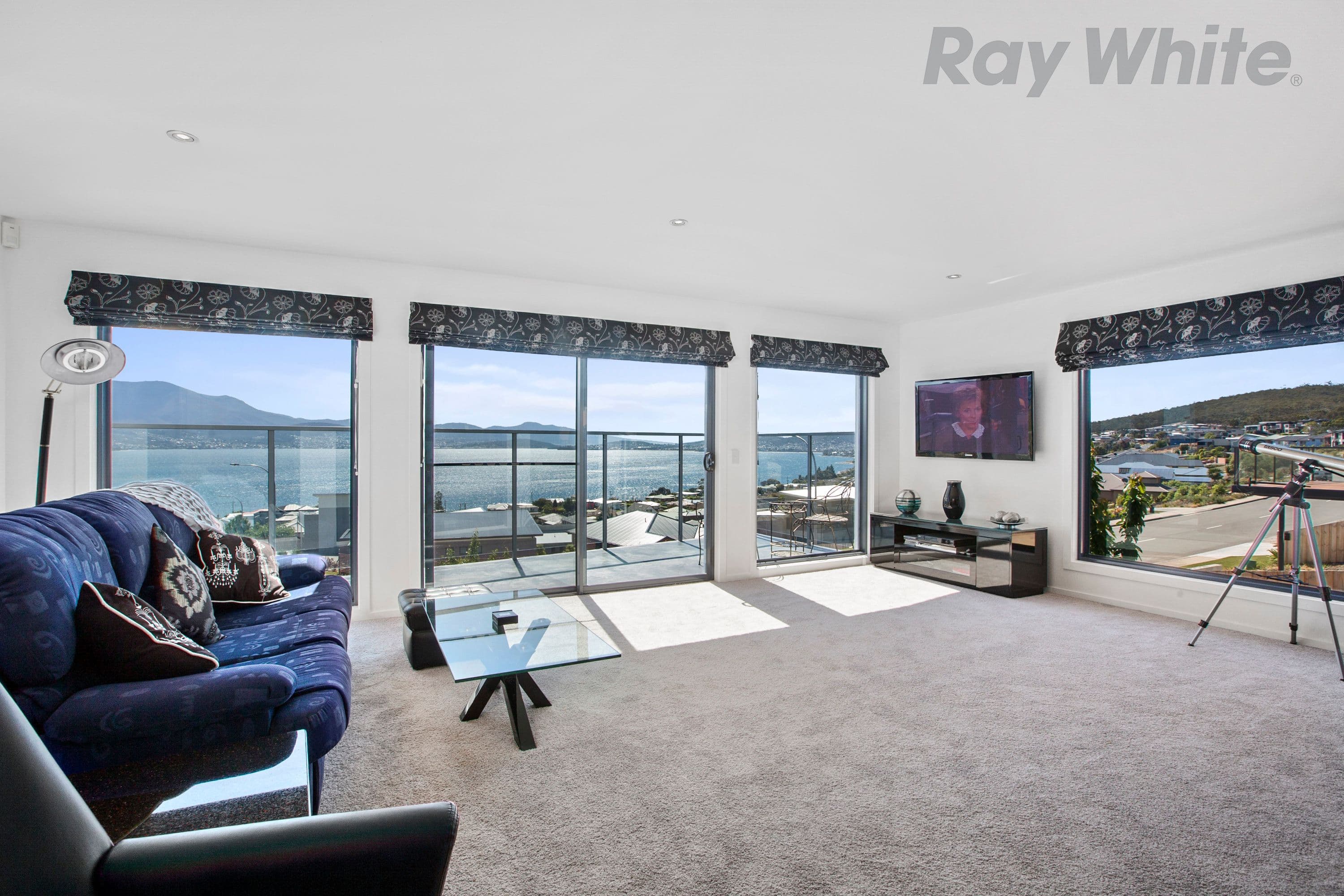 742 Oceana Drive, Tranmere TAS 7018, Tranmere - Thumbnail 2
