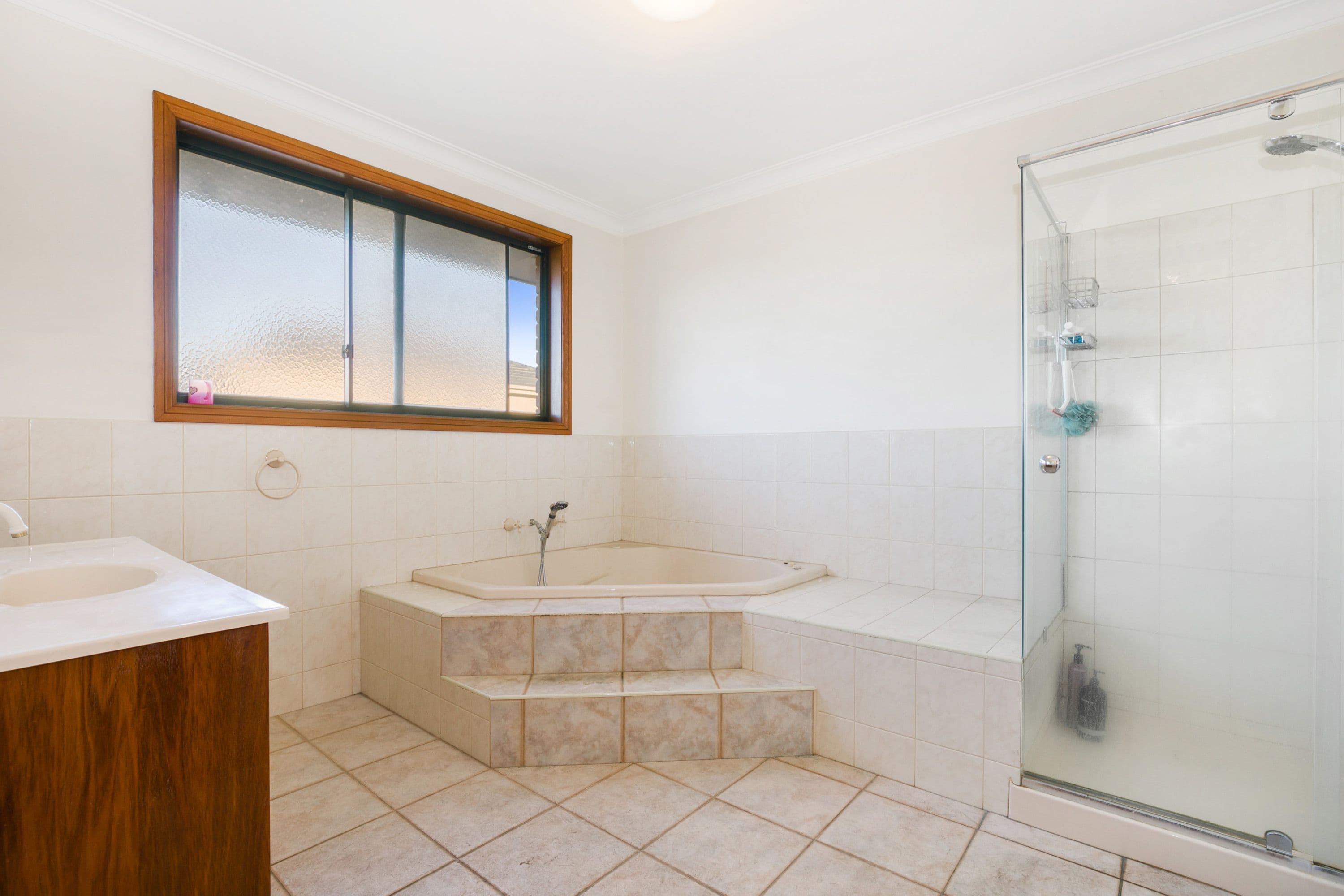 8 Salerno Way, Rowville VIC 3178, Rowville - Thumbnail 7