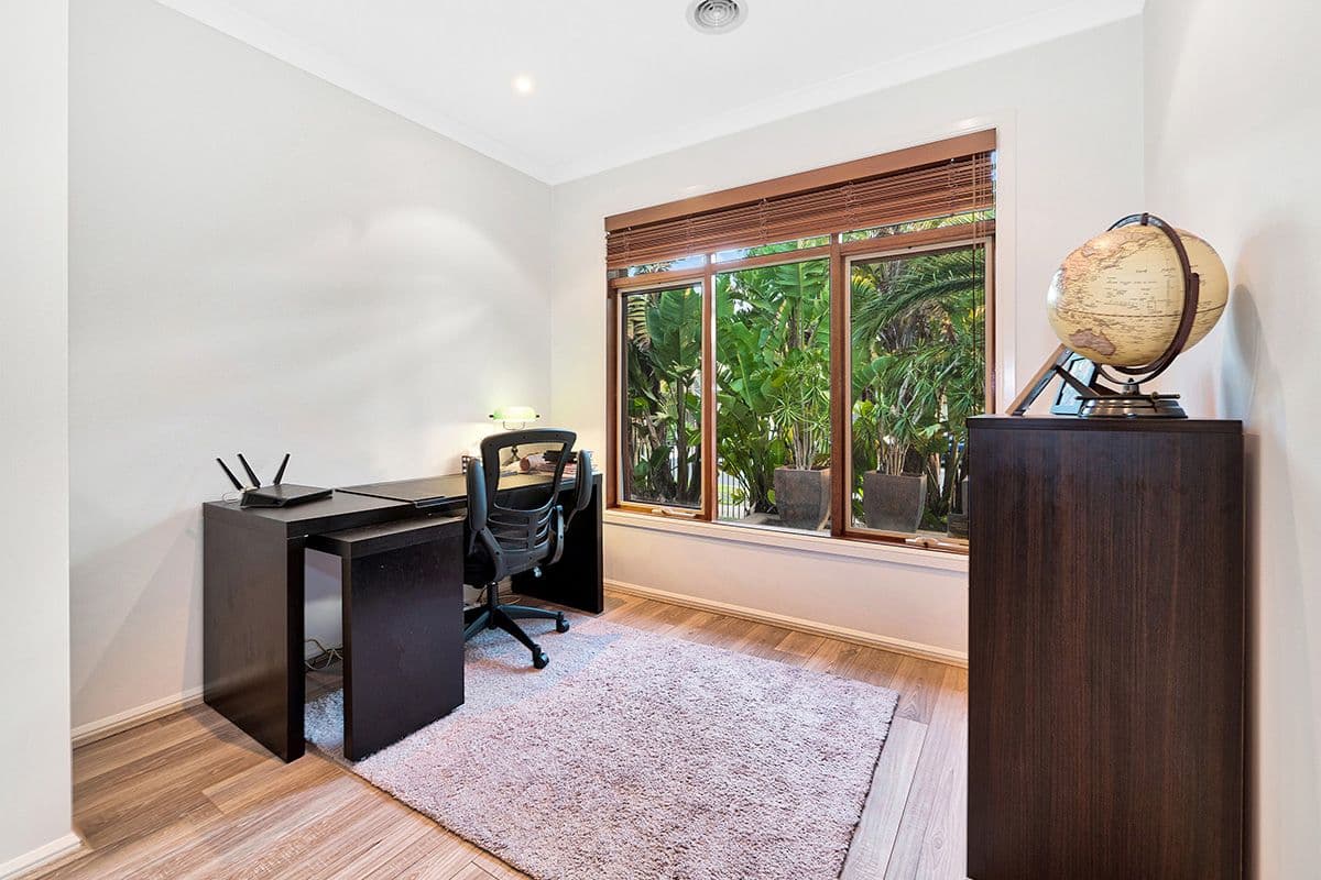 20 Carbine Way, Lyndhurst VIC 3975, Lyndhurst - Thumbnail 2