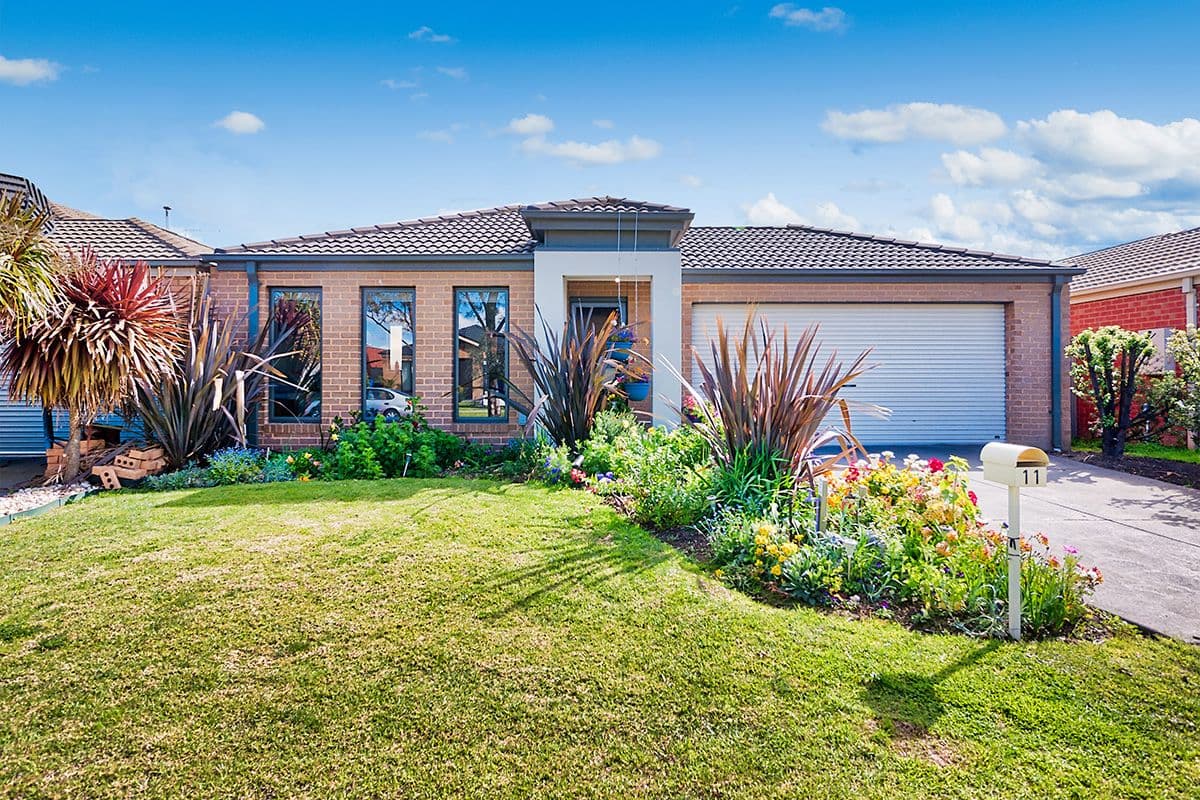 11 Maddock Drive, Cranbourne East VIC 3977, Cranbourne East - Image 1
