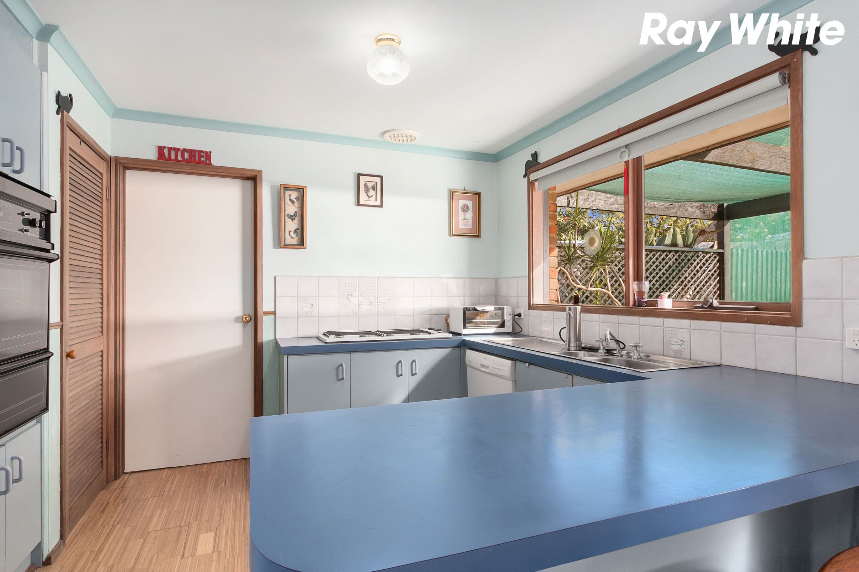 5 Dobson Court, Pakenham VIC 3810, Pakenham - Thumbnail 6