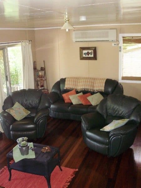 76 Walter Road, KINGAROY QLD 4610, Kingaroy - Thumbnail 2