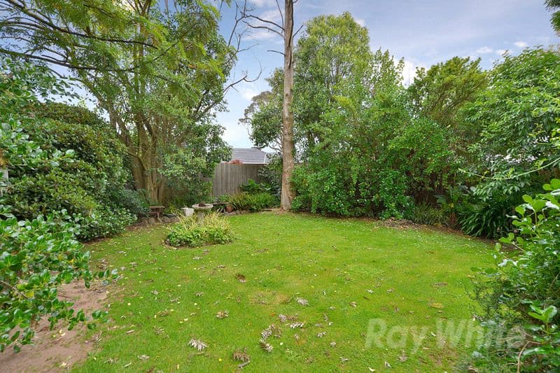 24 McComb Crescent, BAYSWATER VIC 3153, Bayswater - Thumbnail 7