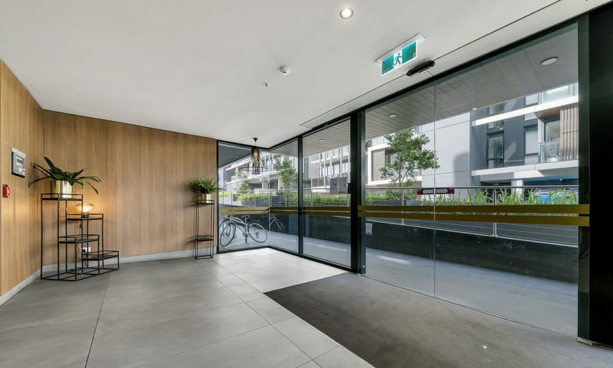 G02C / 3 Snake Gully Drive, Bundoora VIC 3083, Bundoora - Thumbnail 3