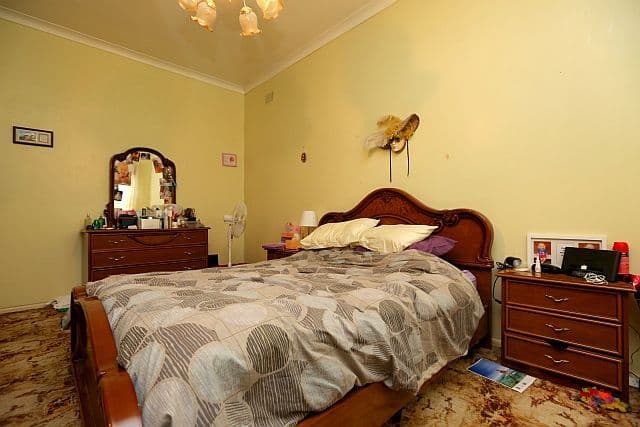 16 Flinders Road, GEORGES HALL NSW 2198, Georges Hall - Thumbnail 5
