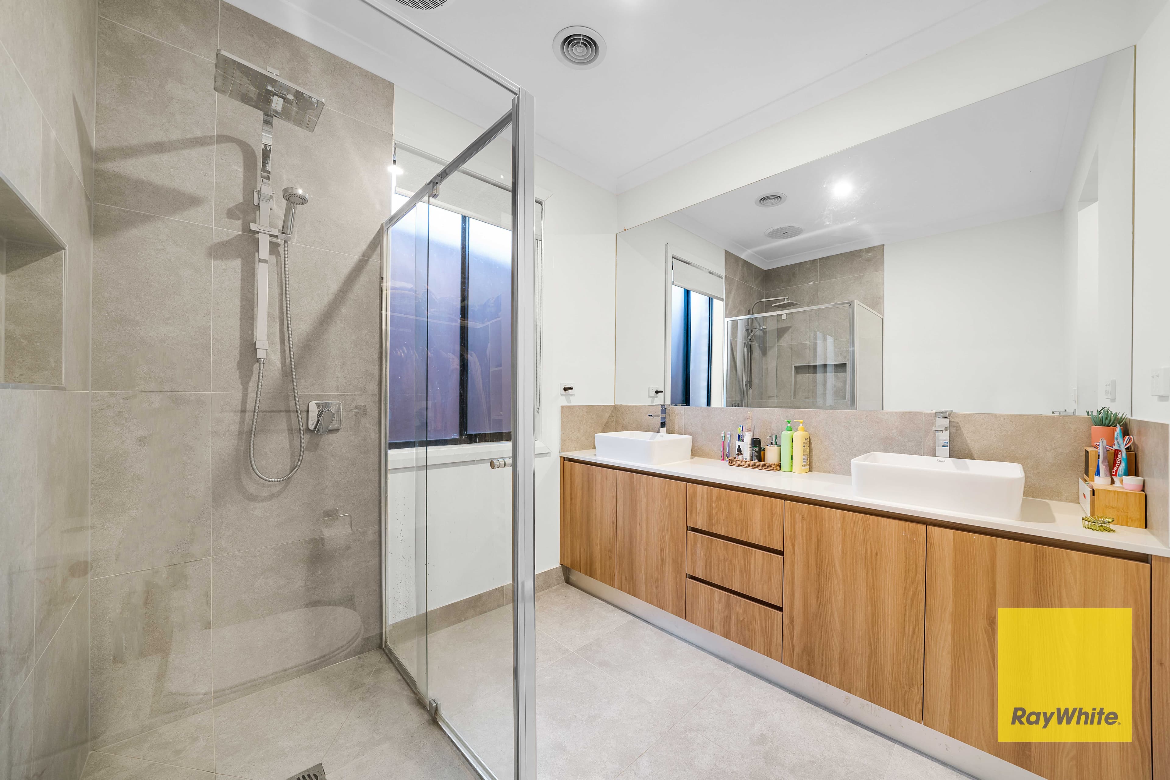 5 Kana Way, Werribee VIC 3030, Werribee - Thumbnail 8