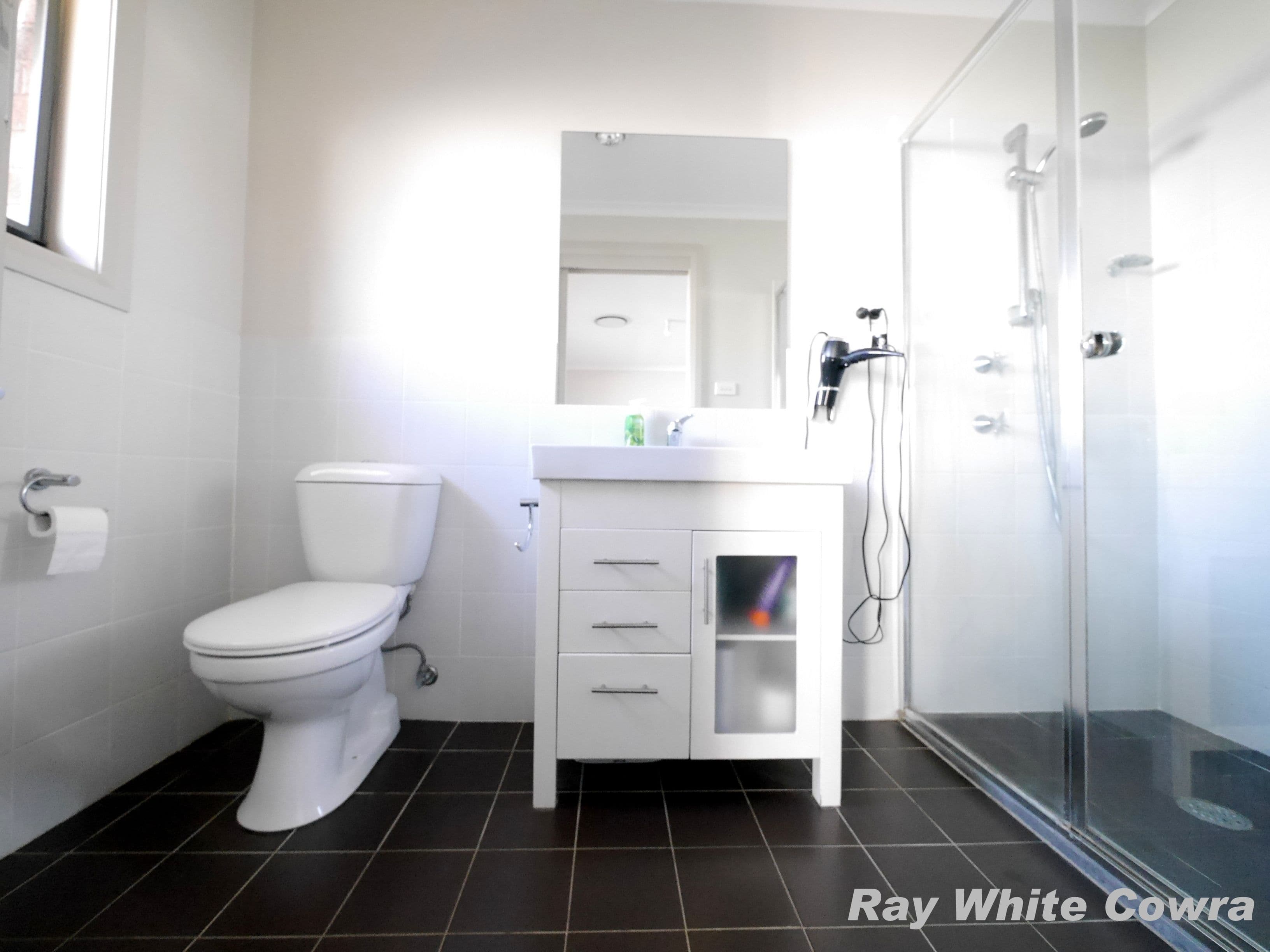 3 Myall Street, Cowra - Thumbnail 8